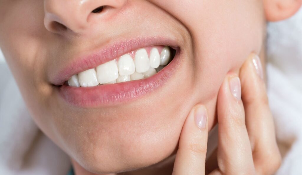 Diş Gıcırdatma Belirtileri Nelerdir